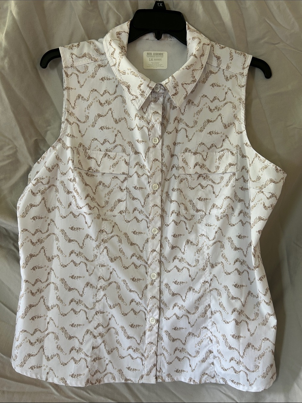 Reel Legends White Sleeveless Button-Down Shirt with Taupe Wave Print